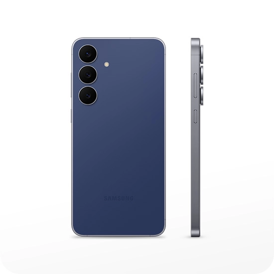 Two Galaxy S25 FEs in Navy color.