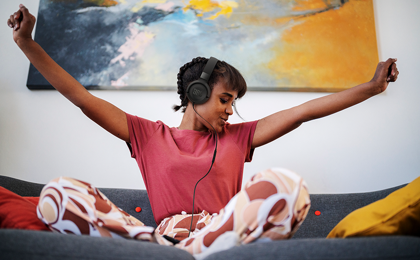 JBL Tune 520C USB-C Hi-Res wired on-ear headphones with digital 96kHz 24bit audio