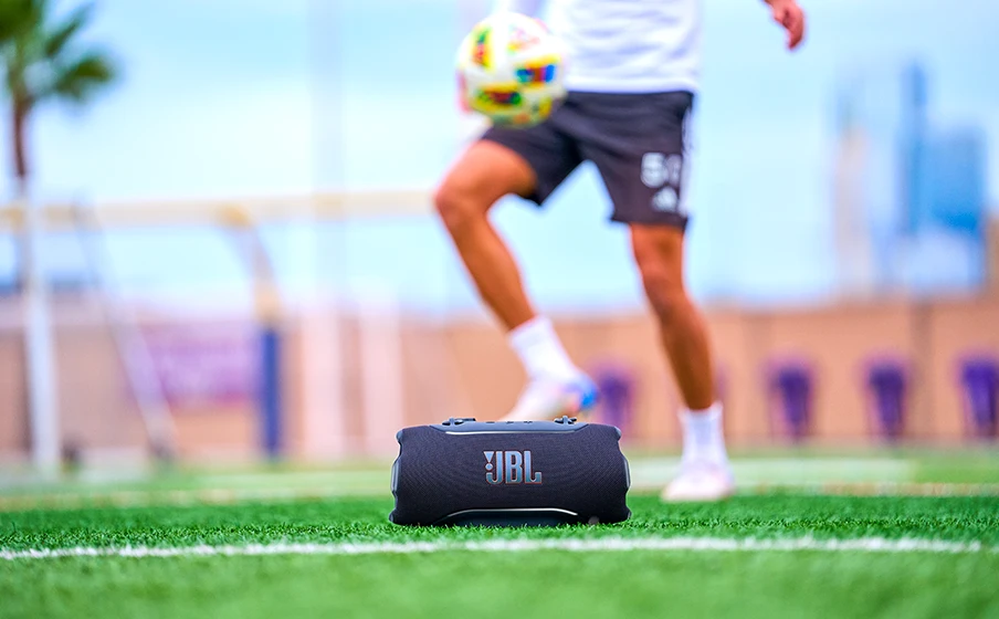 JBL Xtreme 5 with legendary JBL sound and AI Sound Boost