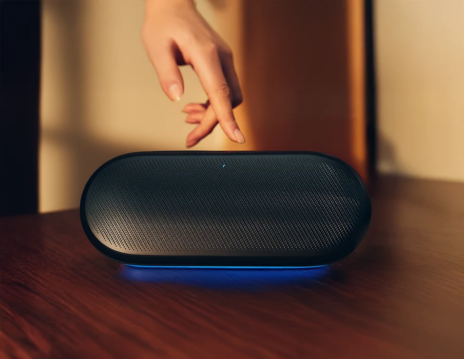 Harman Kardon Luna 2 built-in battery for 12 hours playtime