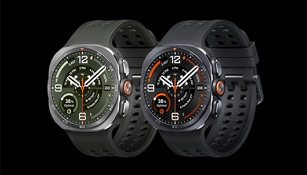Titanium Silver - 
Galaxy Watch Ultra2 in Titanium Silver with a Marine Band in Olive shown facing slightly left, showcasing the overall design of the watch and band in detail. Titanium Gray - Galaxy Watch Ultra2 in Titanium Gray with a Marine Band in Black shown facing slightly left, showcasing the overall design of the watch and band in detail.