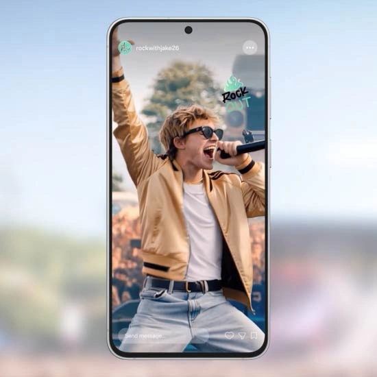 Three musicians perform on an outdoor stage. Followed by detection boxes around all three performers after the prompt says “Select someone to follow.” The lead singer is selected. The edited video becomes a subject-centered tracking shot that follows the singer on Galaxy S26 FE.